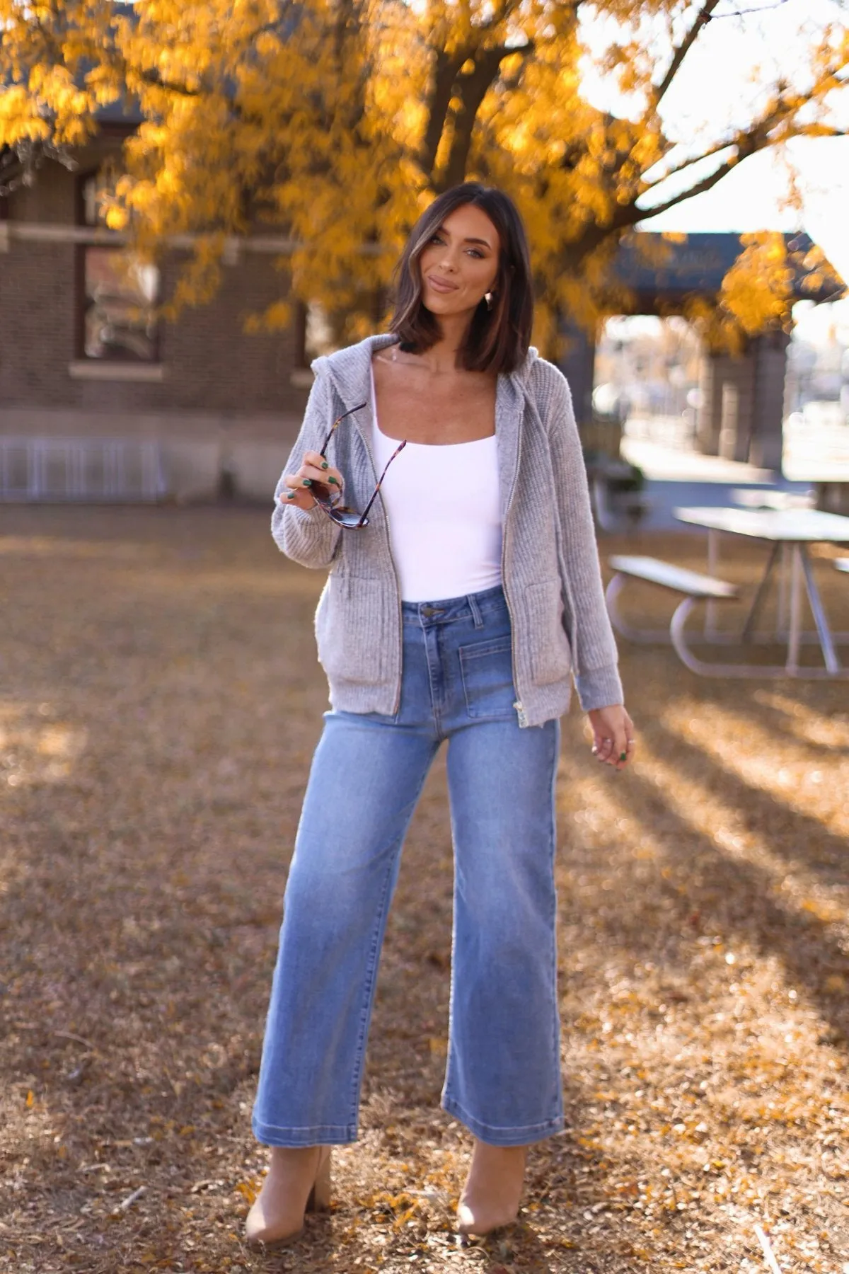 Medium Wash Wide Leg Crop Jeans